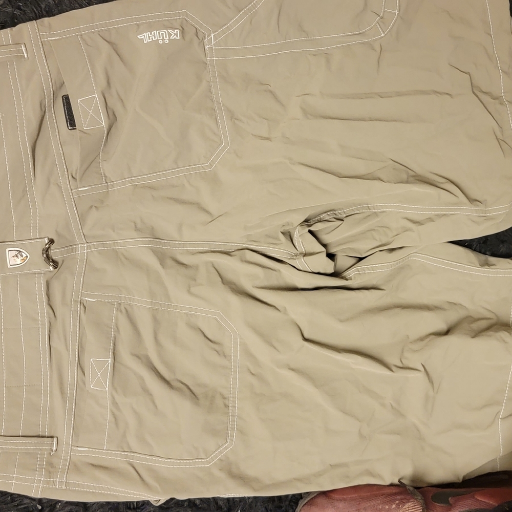 Kuhl, size 38, light olive green shorts
